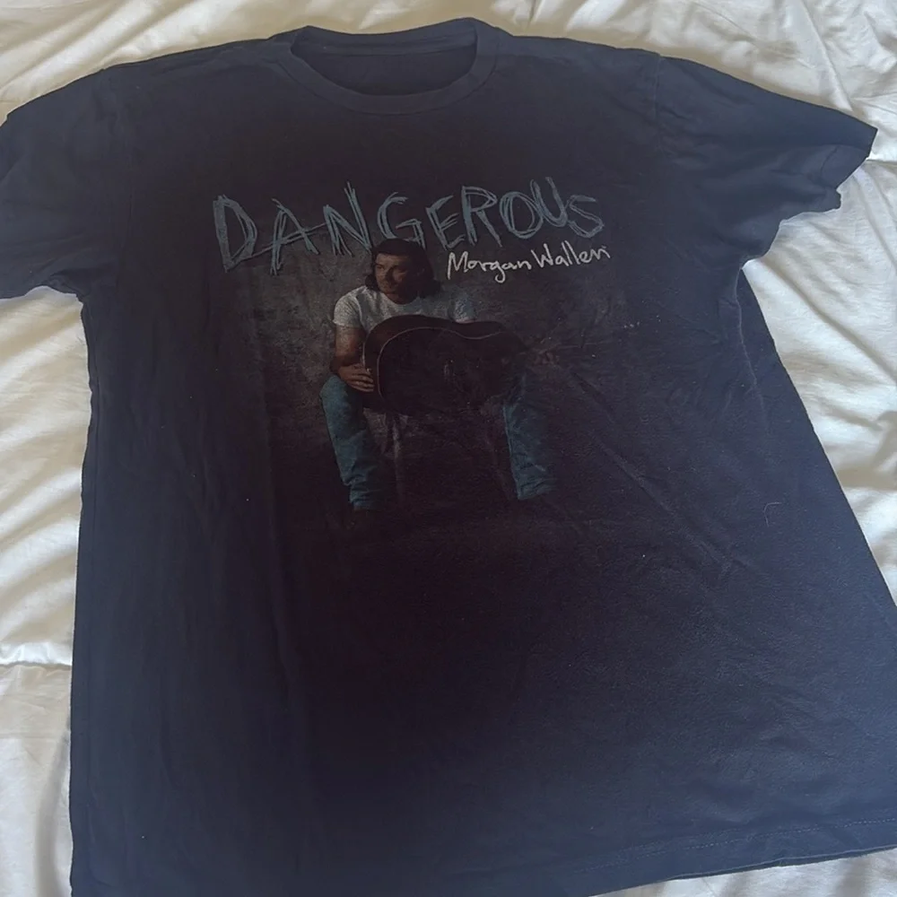 Morgan Wallen Dangerous Tour T-Shirt - Picture 2 of 4